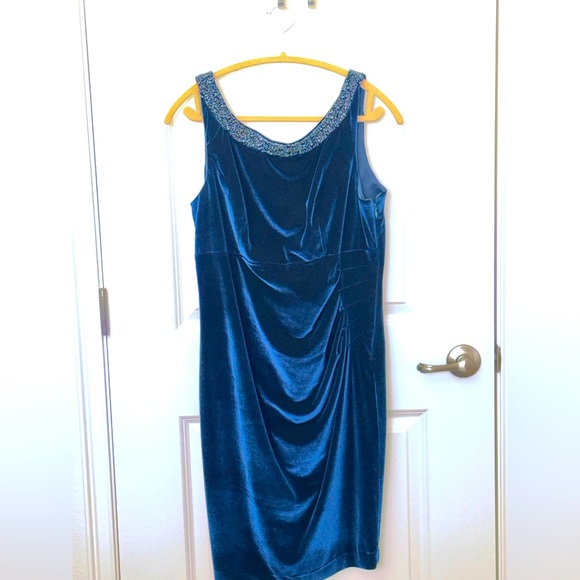 Alex Evenings Blue velvet Backless Dress size 14 - Picture 1 of 5